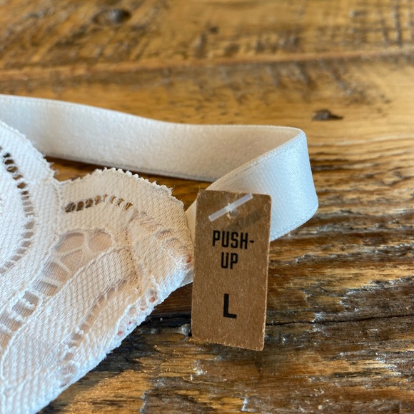 PINK by Victoria’s Secret Padded Push-Up Bra - Picture 9 of 10